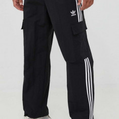 adidas Originals pantaloni de trening culoarea negru, cu model