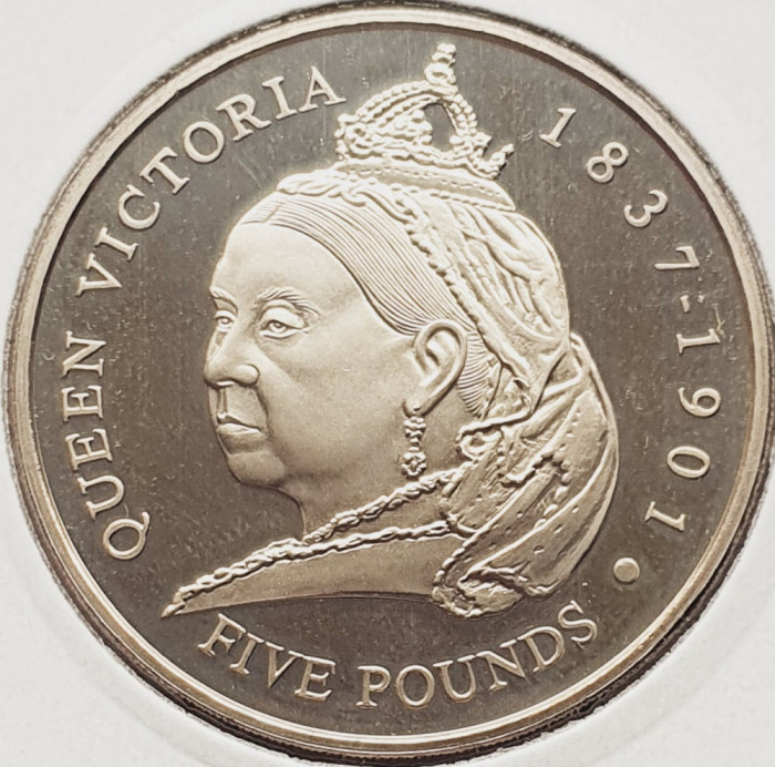 2561 Guernsey 5 Pounds 2001 Elizabeth II (Queen Victoria Centennial) km 106