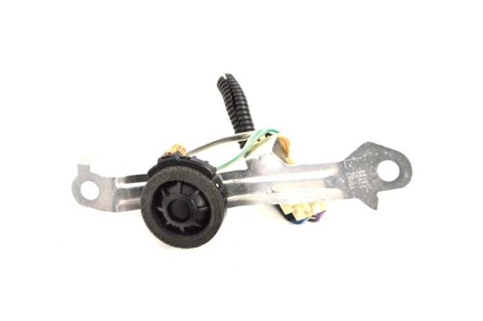 Difuzor ușă st&acirc;nga față LEXUS GS III GRS19_, UZS19_, URS19_ 2009 OEM: 86180-30A70 13282802