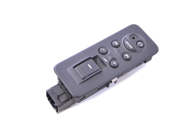 Buton geam ușă dreapta spate LAND ROVER DISCOVERY III L319 2008 OEM: YUD501080PVJ 11532449
