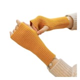 Cumpara ieftin Manusi tricotate fara degete