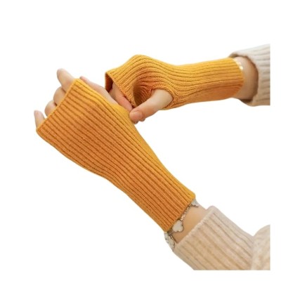 Manusi tricotate fara degete foto