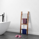 Suport prosoape Luum&auml;ki 120x47x2cm efect lemn nuanta inchisa design scara [en.casa] HausGarden Leisure