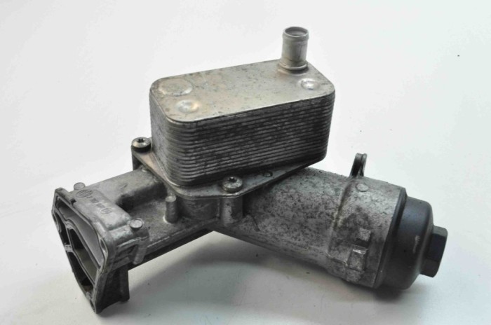 Răcitor de ulei BMW 5 E60 2006 OEM: 7787072