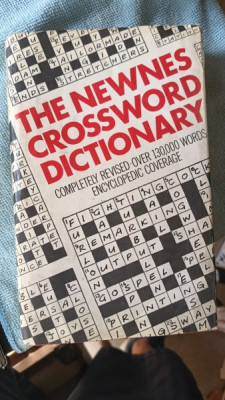 The Newnes Crossword Dictionary - J.M.Bailei foto