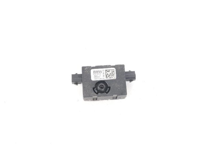 Amplificator de antena BMW X5 F15, F85 2018 OEM: 9181453 | 10700215