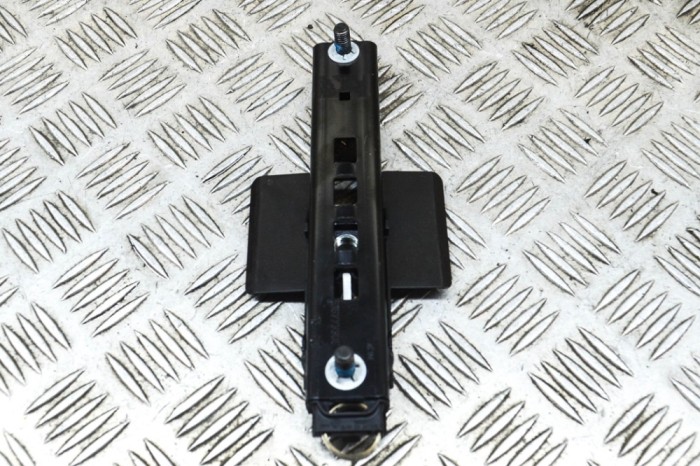 Reglaj &icirc;nălțime centura dreapta față LAND ROVER RANGE ROVER SPORT II L494 2014 OEM: 61677330C 14611324