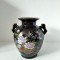 Vaza portelan JAPAN neagra cu flori, margini aurii, 2 manere, vintage