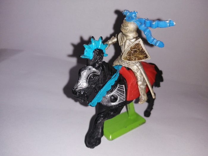 bnk jc Anglia - Britains Deetail 698 - cavaler calare cu topor
