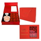 Cumpara ieftin Cutie cadou Love Forever cu 12 trandafiri de sapun si apa de parfum Avon Eve Become pentru femei 50 ml, cadou elegant si rafinat