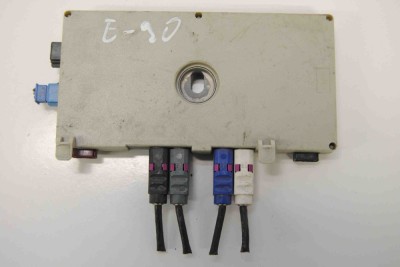 Amplificator de antena BMW 3 E90 2007 OEM: 6950181 foto