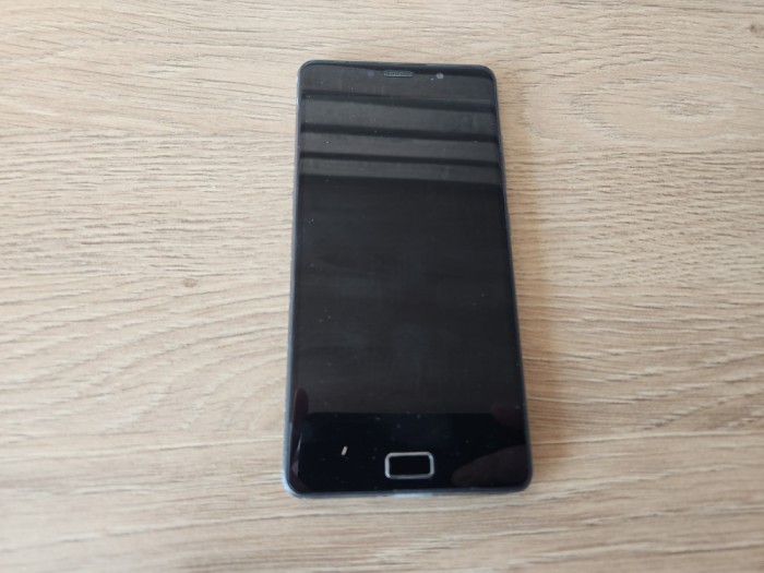 Telefon mobil Lenovo P2 P2a42 folosit
