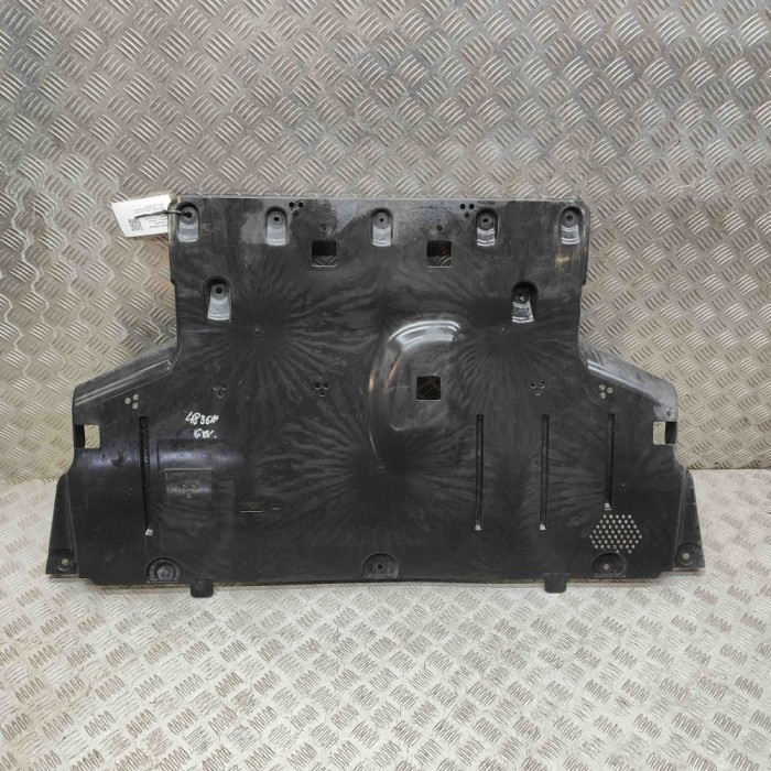 Scut motor central spate BMW iX1 U11 BEV 2024 OEM: 9450504