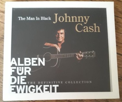 CD Johnny Cash &amp;lrm;&amp;ndash; The Man In Black (The Definitive Collection) foto