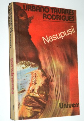 Nesupusii - Urbano Tavares Rodrigues foto