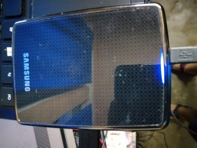 HARD DISK EXTERN 1 TB Samsung foto