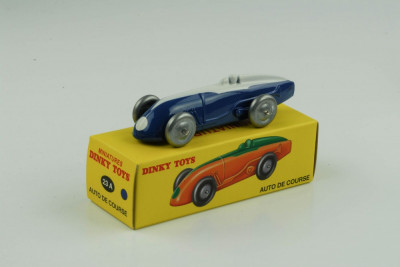 Macheta Auto de course - Dinky Toys foto