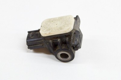 Senzor de impact dreapta spate MITSUBISHI ASX GA_W_ 2011 OEM: 8651A116 18254340 foto