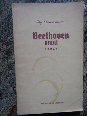 BEETHOVEN OMUL - URY BENADOR foto