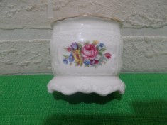 Portelan ROSENTHAL SANSSOUCI Germany - SUPORT de SCOBITORI , decorat in teme florale