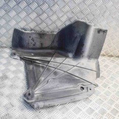 Scut motor dreapta spate AUDI A4 8K2, B8 2012 OEM: 8K0825219A