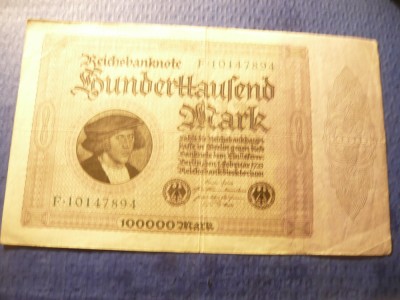 Bancnota 100 000 marci Germania 1923 , cal. Buna foto