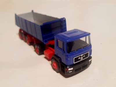 MAN F 2000, 1/87 foto