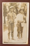 Fotografie cu Bucurestiul anilor interbelici.Instalatori linii telefonice., Alb-Negru, Romania 1900 - 1950, Cladiri, Hachette