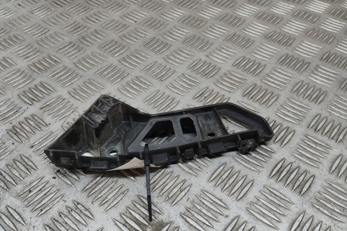 Suport bara de protecție st&acirc;nga față VW CADDY III Variant 2KB, 2KJ, 2CB, 2CJ 2014 OEM: 2K5807183 28592314