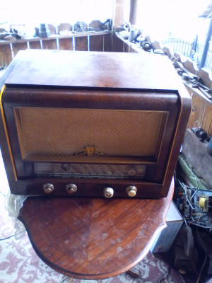 Radio Vechi pe lampi cu Pickup Interfone anii 50 foto