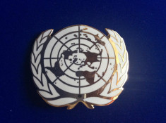 Insigna militara - Insigna ONU - Cuc / Cascheta / Coifura / Emblema - Avia?ie foto