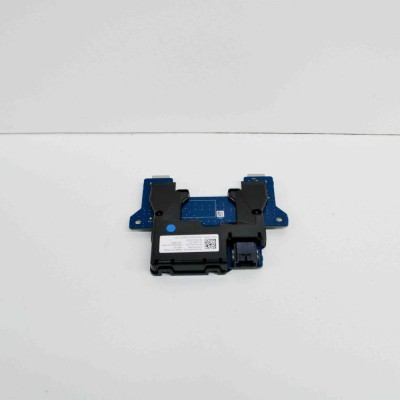 Port USB/AUX-In TESLA MODEL 3 2018 OEM: 1121700-00-C,35210664 | 14896484 foto