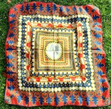 Batic / esarfa, material fin, matasos, placut la atingere, 78x74cm