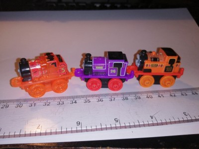bnk jc Thomas &amp;amp; Friends minis - set 3 locomotive foto