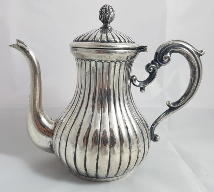 Superb mic ceainic/vas pentru lapte vechi din argint - art nouveau