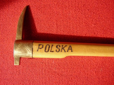 PIOLET DIN BRONZ PENTRU DRUMETII foto