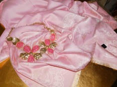 Esarfa noua matase naturala, colier nou asortat