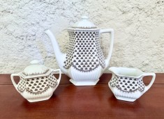 CAFETIERA, ZAHARNITA SI LETIERA DIN PORTELAN ENGLEZESC- MARCAJ ADAMS - SHARON
