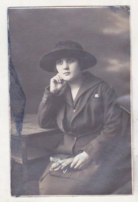 bnk foto - Portret de femeie - Botosani 1922 foto