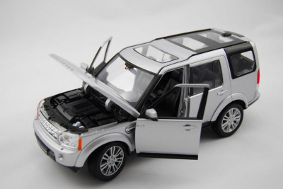 Macheta LAND ROVER DISCOVERY 4 - Welly scara 1:24 foto