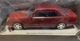 Macheta Mercedes Benz E class rosu scara 1/43