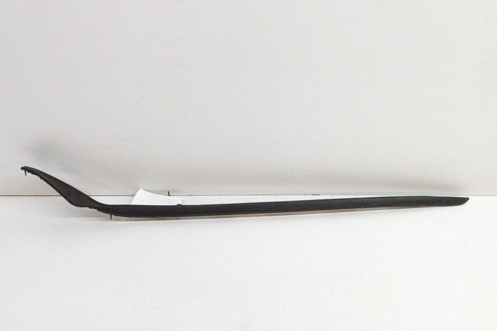 Ornament vertical parbriz st&acirc;nga VOLVO S90 II 2021 OEM: 31386574 | 27637893