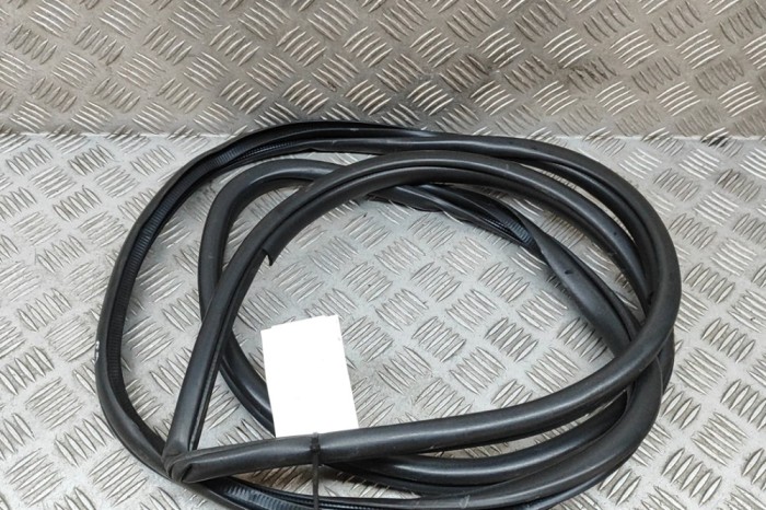 Garnitura ușă dreapta față LEXUS NX _Z1_ 2020 OEM: 62311-78010 | 31565374