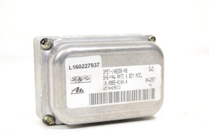 Senzor de accelerație VOLVO V50 MW 2004 OEM: 3M5T-14B296-AB 2871993