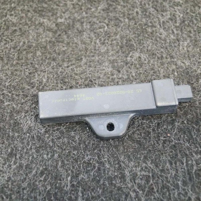 Amplificator de antena BMW X3 F25 2015 OEM: 9220832 2588250