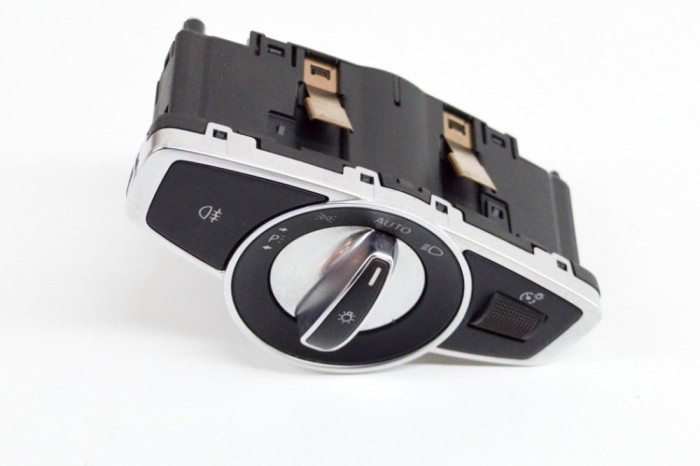 Modul de control comutator faruri MERCEDES-BENZ GLC C253 2019 OEM: 10132806,A2059051810 17837689