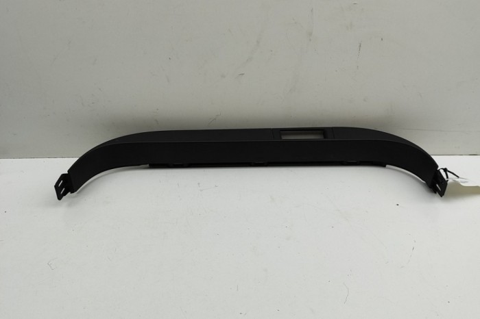 Ornament prag interior st&acirc;nga spate TESLA MODEL X 2020 OEM: 1105138-00-E | 31669940