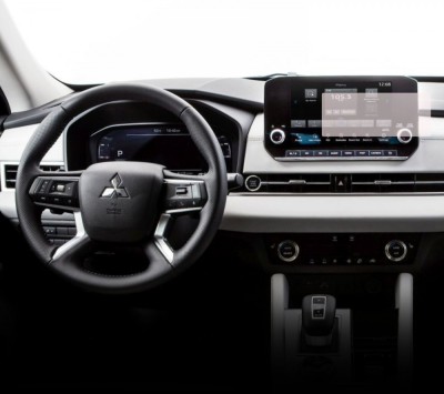 Folie Protectie Navigatie Mitsubishi Outlander 2021+, Duragon, protectie Display Navigatie, silicon Transparent, Anti-zgarieturi, kit instalare foto
