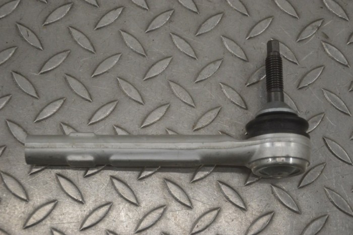 Bieleta de direcție dreapta TESLA MODEL S 2016 OEM: 1027841-00-B 23963761