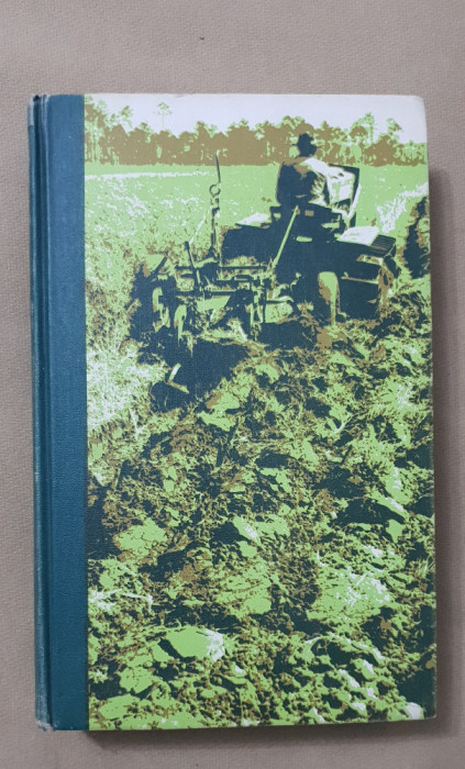 SOIL. The 1957 Yearboook of Agriculture - The US Department of Agriculture